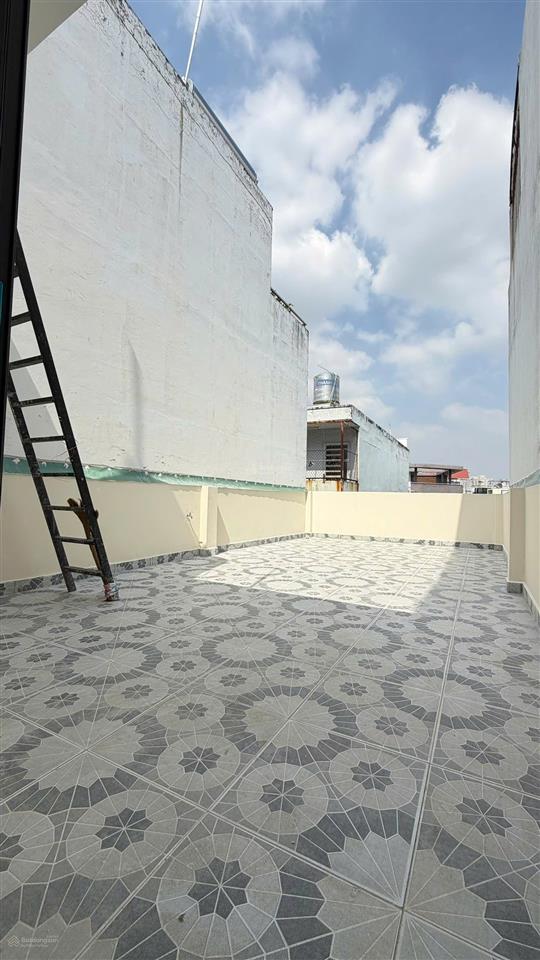 Mặt tiền đường 44 bình phú q6 ( 4 * 20 ) 3 lầu 13.4 tỷ