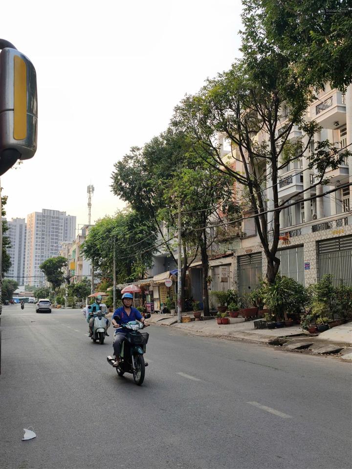 Mặt tiền đường 44 bình phú q6 ( 4 * 20 ) 3 lầu 13.4 tỷ