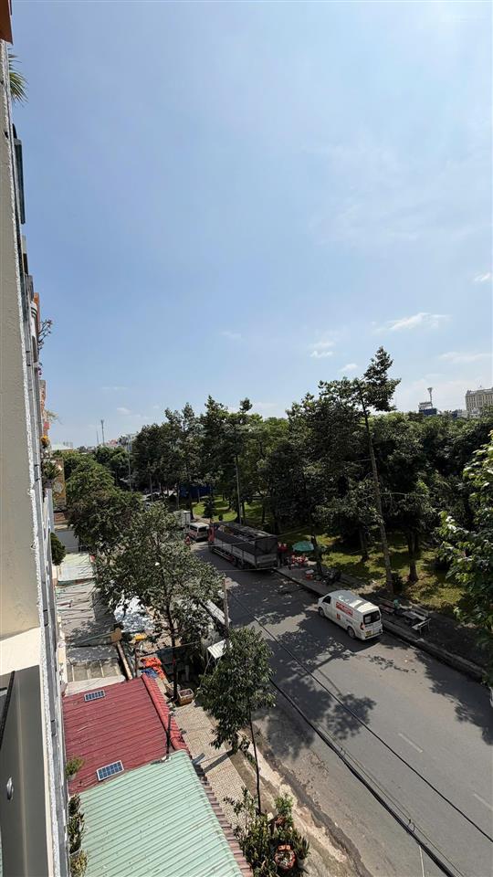 Mặt tiền đường 44 bình phú q6 ( 4 * 20 ) 3 lầu 13.4 tỷ