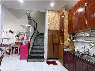 Nhà phước long gần vòng xoay hoàng diệu/ nha trang ( ngang 7m )