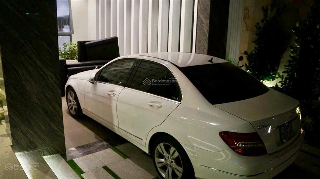 Biệt thự đường c2 view hồ kdt vĩnh điềm trung / nha trang  gần st go ( ngang 16m )