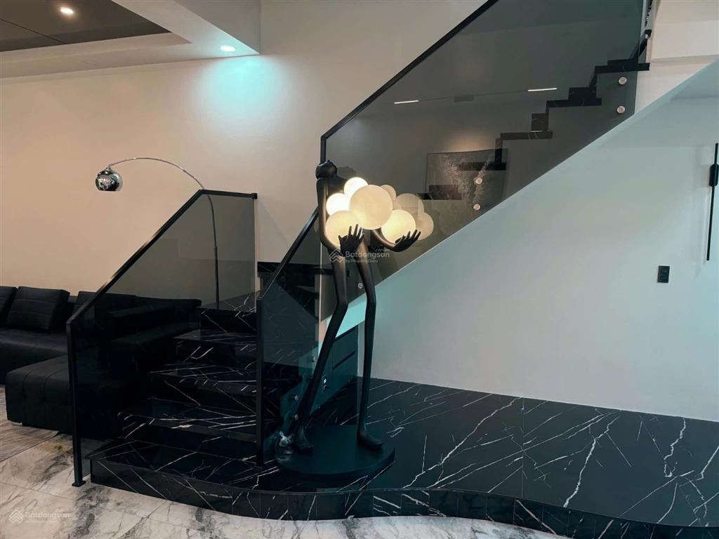 Bán nhà kdt mỹ gia gói 5 / nha trang full nội thất giá 8.2 tỷ  đã hoàn công
