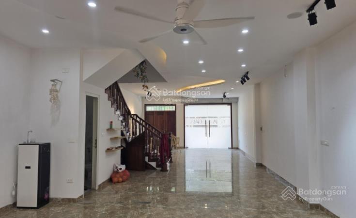 Chính chủ cho thuê nhà đã hoàn thiện đẹp có đủ điều hòa, bếp tại khu a geleximco giáp vinsmart city