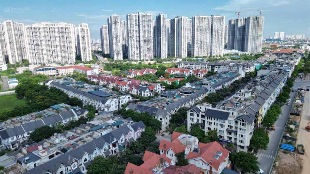 Chính chủ cho thuê căn góc phù hợp quán cà phê, nhà hàng tại khu a geleximco giáp vin smart city