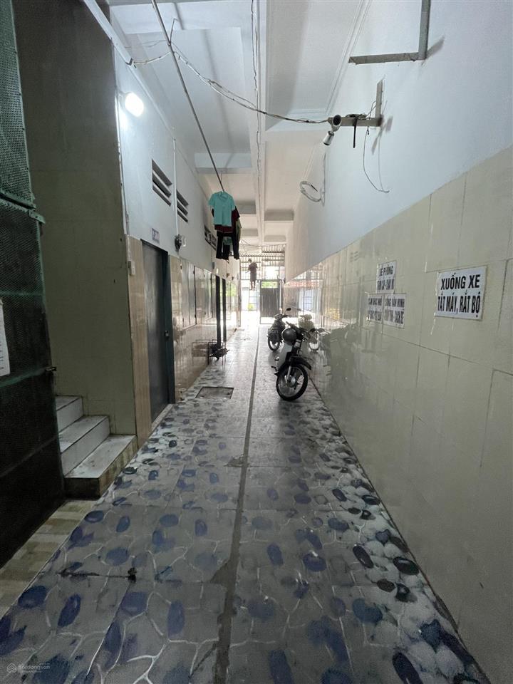 Siêu phẩm dòng tiền 280m2, thu nhập 40triệu. có nhà 1 trệt lầu + 24 phòng trọ. ngay cổng kcn vsip 1