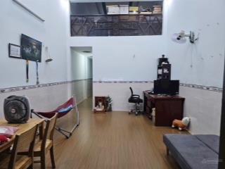 Nhà cấp 4 chủ tự xây, có 3 phòng ngủ, đường ô tô 7m