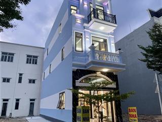 Nhà hoàn công 2 mặt tiền tặng full nội thất. gần vimcom 550 chỉ 2km