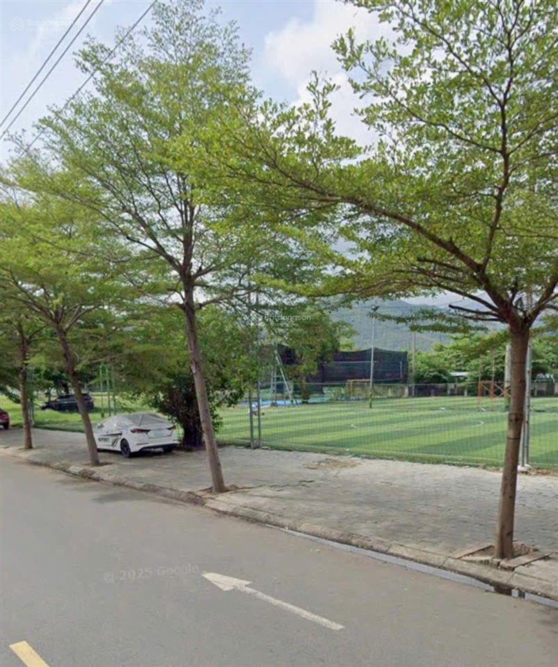 Bán đất đường số 4( thích quảng đức), phường phước long, vị trí đẹp đối diện công viên và sân bóng