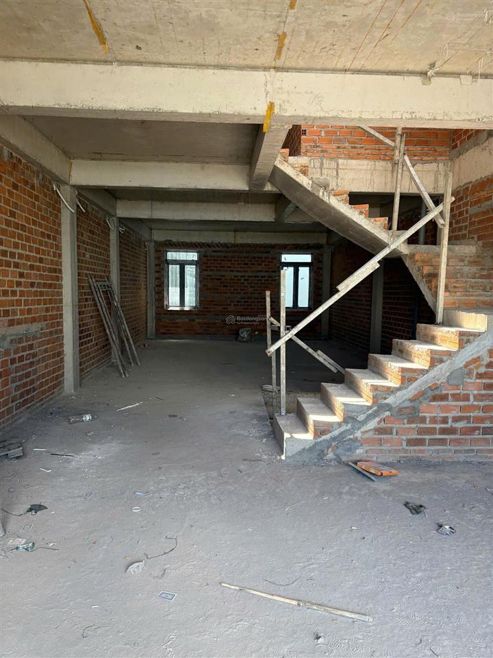 Bán nhà thô rộng đẹp, xây dựng chắc chắn, kề đường vành đai 2, view kđt sun group, đẹp ac ạ