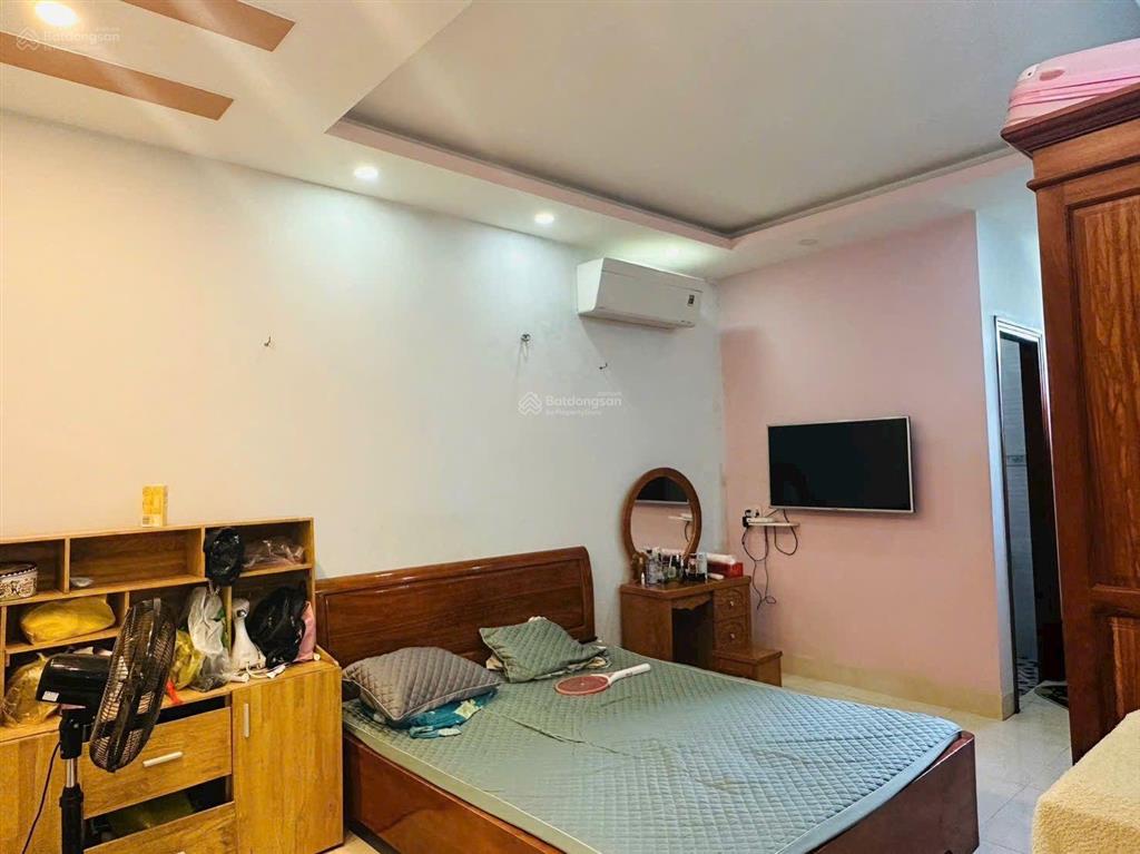 Cho thuê biệt thự kđt hud phước long a, dt đẹp 157m2 bề ngang 9m rộng rãi thoáng mát,  e cường