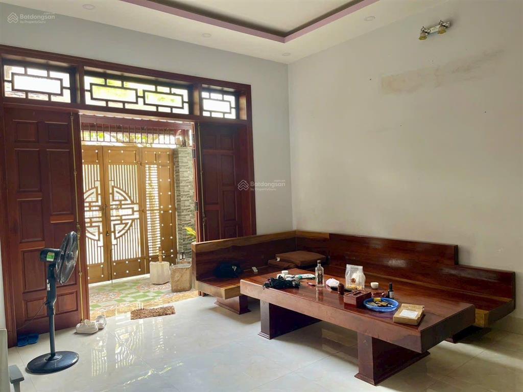 Cho thuê biệt thự kđt hud phước long a, dt đẹp 157m2 bề ngang 9m rộng rãi thoáng mát,  e cường