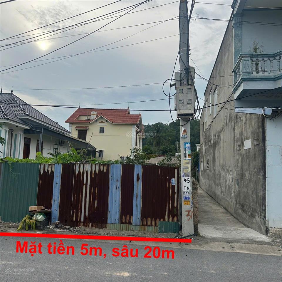 Nhà em cần bán lô đất 100m2(mt 5m), đường trước nhà 8m, tại thôn mẫn xã quảng thanh cũ