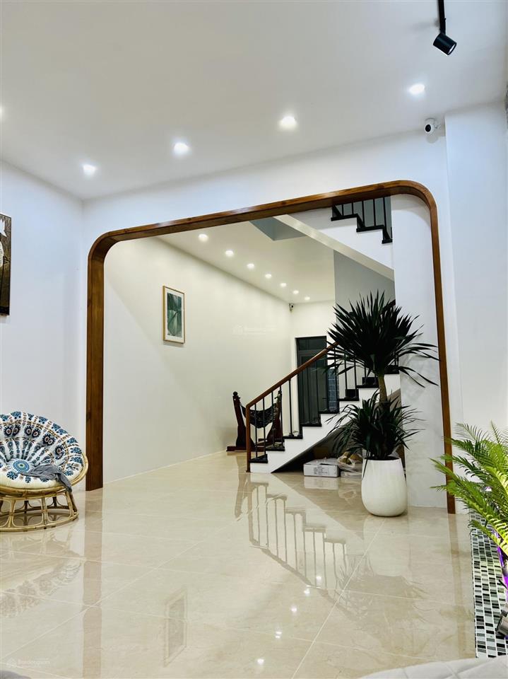 Bán nhanh nhà phố kđt phú gia đối diện sân golf