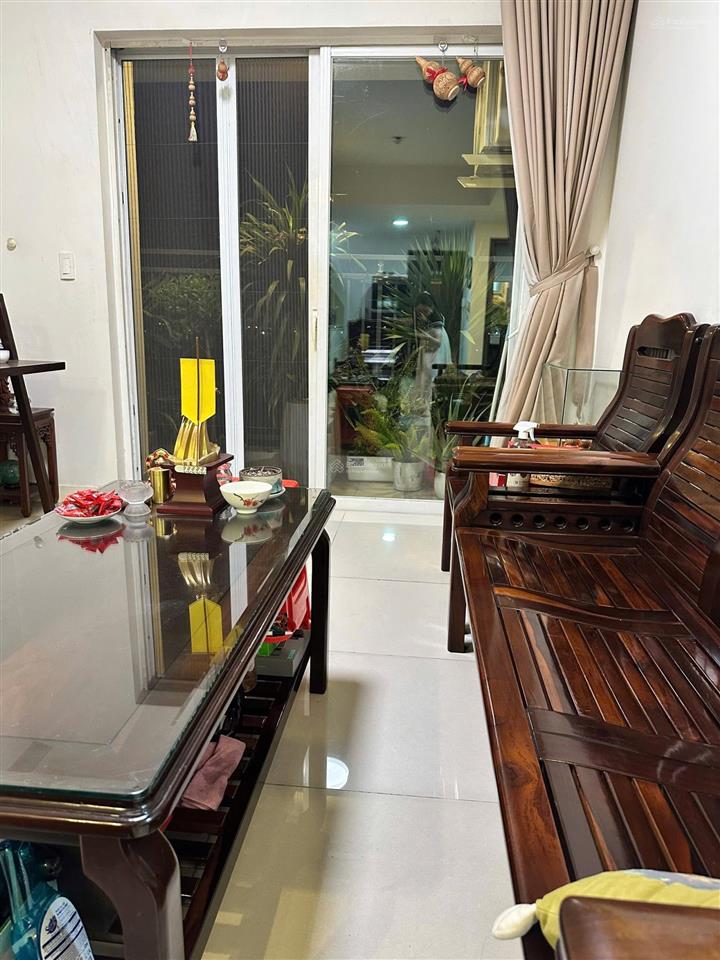 Cực phẩm căn chung cư lucky dragon  cách global city q2 có 3km, giá 4,95 tỷ/71,9m2