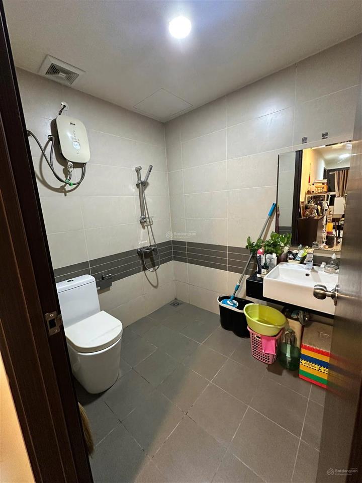 Cực phẩm căn chung cư lucky dragon  cách global city q2 có 3km, giá 4,95 tỷ/71,9m2