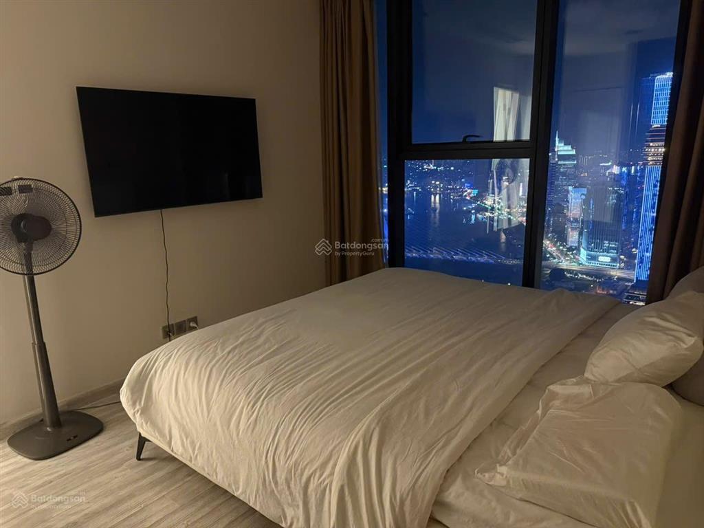 Cho thuê 4pn vinhomes ba son view vòng cung sông sg 60 triệu full nt