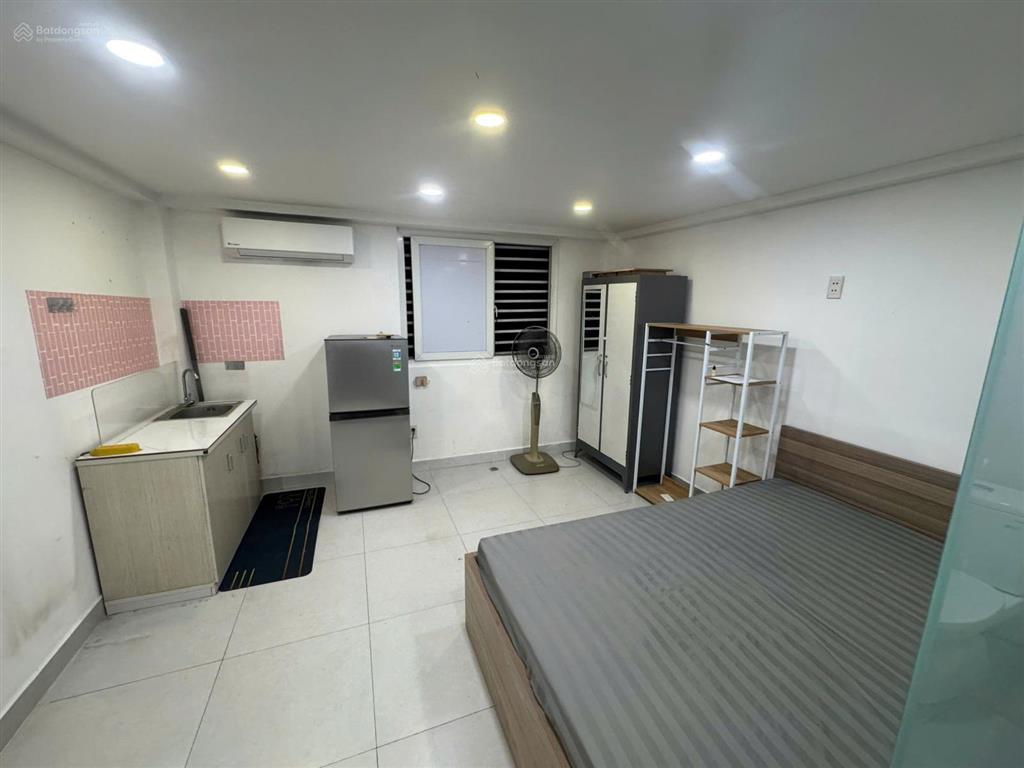Cho thuê nhà trọ phạm văn đồng, 18m2, nội thất đầy đủ, giá ưu đãi. cách cv gia định 100m