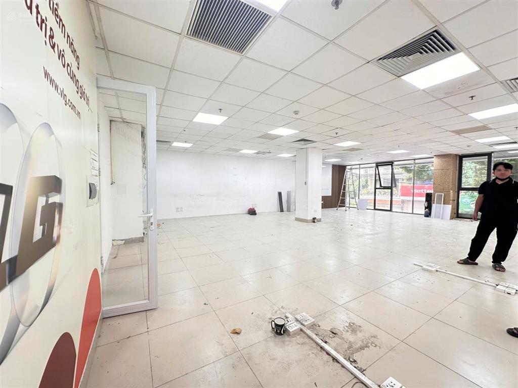 Văn phòng hoàng văn thái  thanh xuân. 130m2 giá thuê 13 triệu