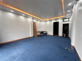 Văn phòng 65m² tại 565 lạc long quân. giá 6 triệu/th