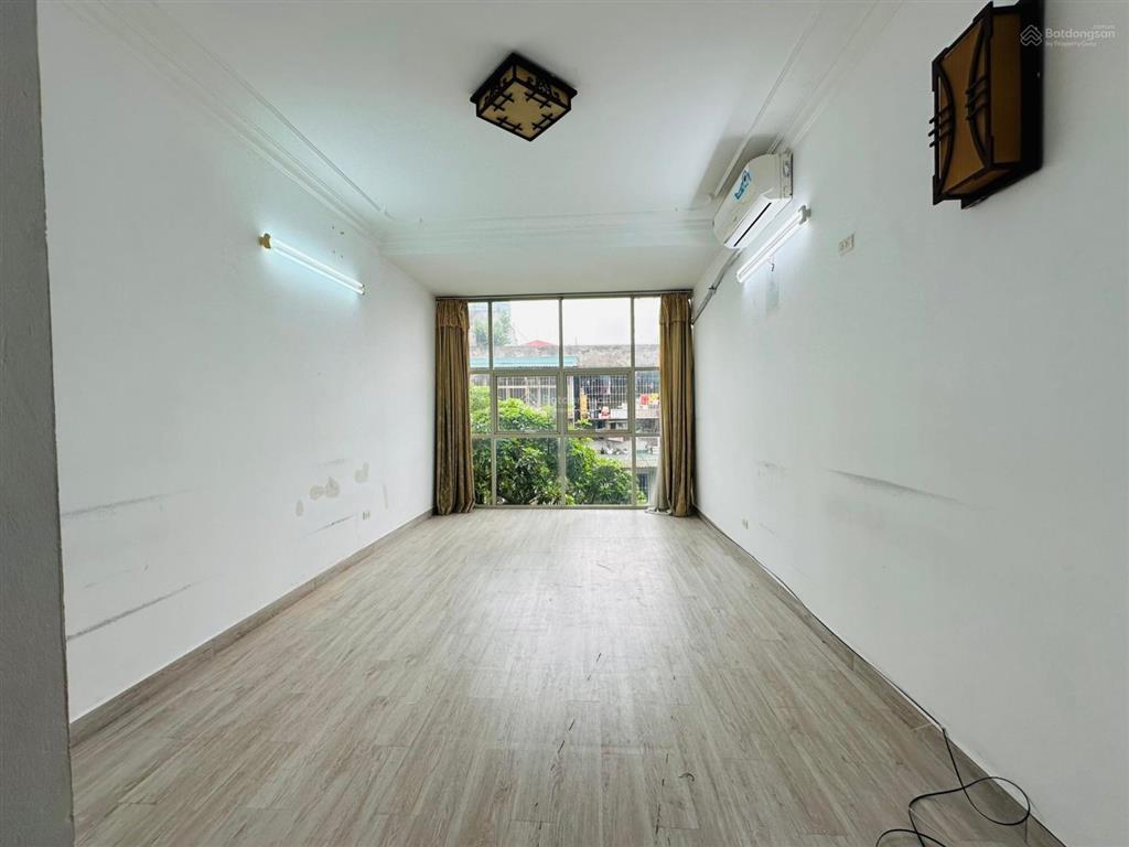 Văn phòng tại ba đình diện tích 40m² giá 5.5 triệu