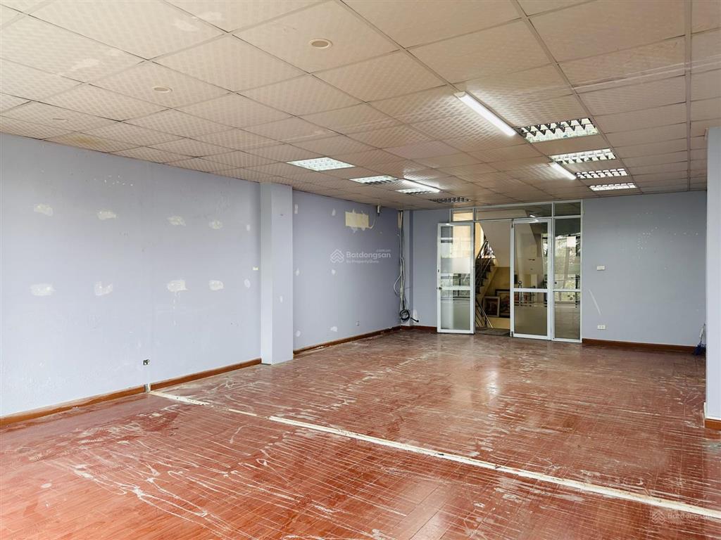 Văn phòng 70m2 tại 19 trần quang diệu  đống đa giá chỉ 7 triệu/th