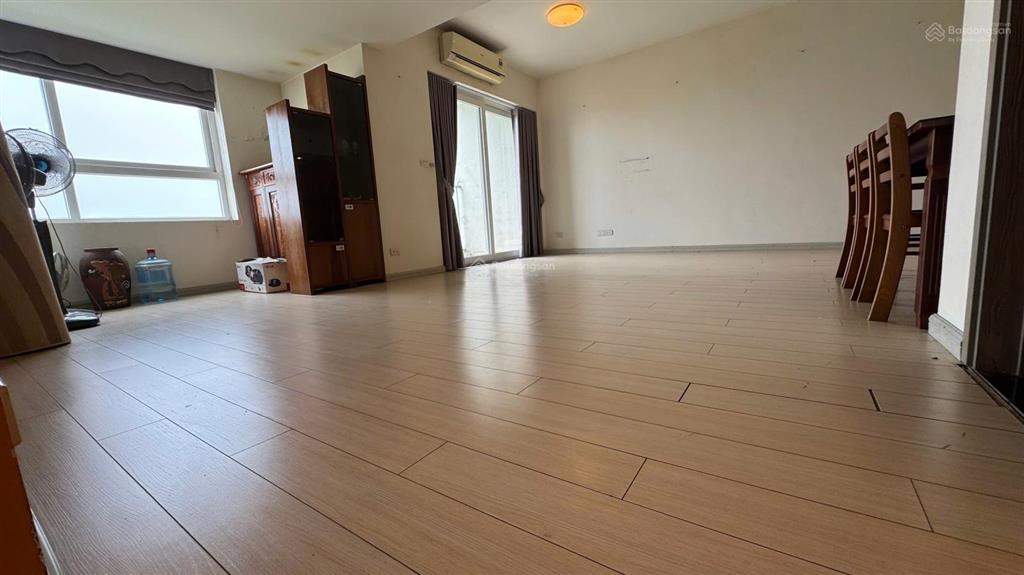 Ecopark bán căn góc 92m2  3pn  tầng trung  sổ lâu dài. giá chỉ 4.3 tỷ bao phí !
