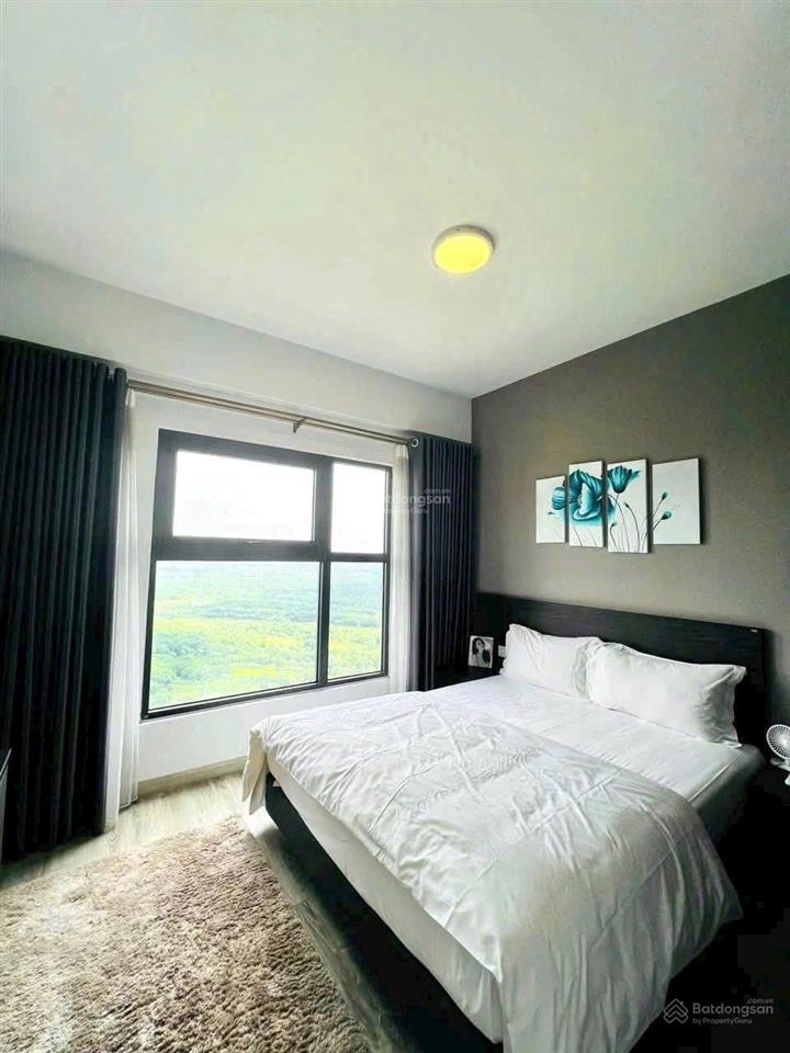 Ecopark bán gấp căn 70m2 (2pn 2vs )  view sân golf  đủ đồ  cho thuê 10.5tr/th  sẵn sổ đỏ !