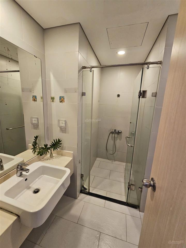Ecopark bán căn 55m2 (2pn)  tầng 1x  view hồ thiên nga  đủ đồ  trung tâm ecopark (ảnh thật)