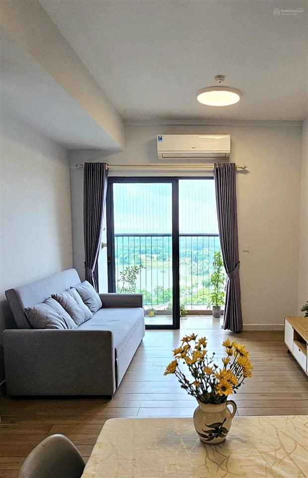 Ecopark bán căn 55m2 (2pn)  tầng 1x  view hồ thiên nga  đủ đồ  trung tâm ecopark (ảnh thật)