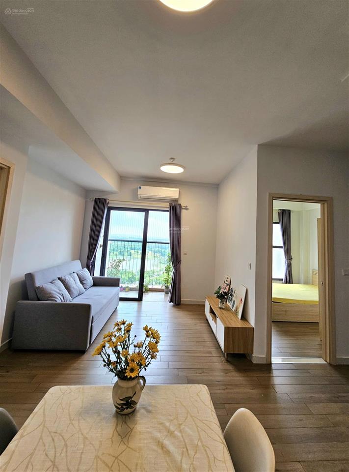 Ecopark bán căn 55m2 (2pn)  tầng 1x  view hồ thiên nga  đủ đồ  trung tâm ecopark (ảnh thật)