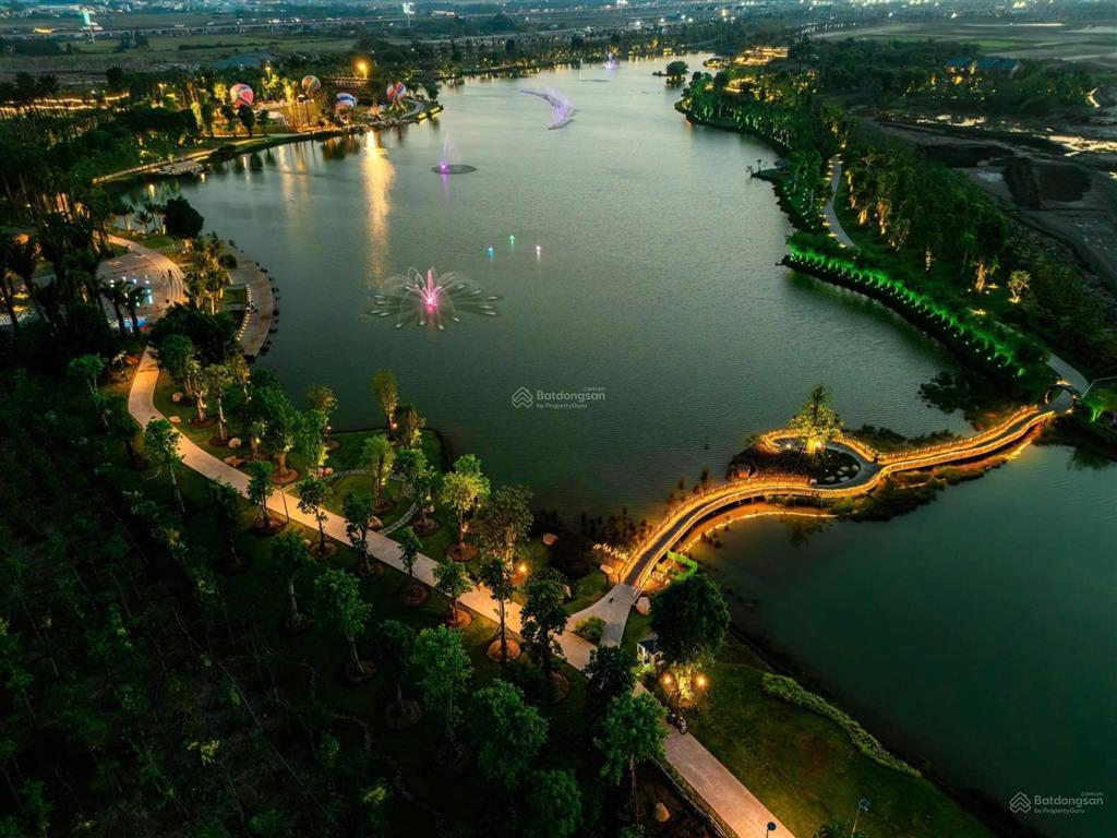 Bán nhà phố vườn rừng hồng eco retreat 3,5 tầng, giá 5,65 tỷ, vốn ban đầu chỉ 850 triệu