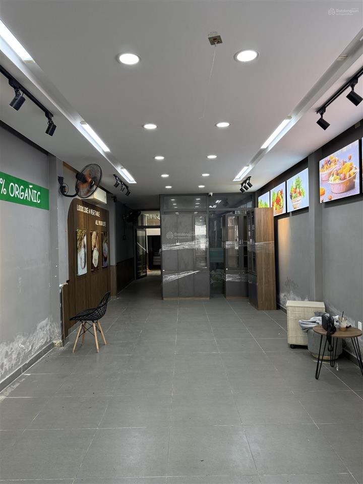 Chính chủ gửi bán nhà mt đường lý phục man q. 7 (cũ), dt 115,8m2, 4,25 x 30m, qhxd 9 tầng, sổ hồng