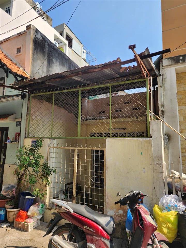 Bán nhà nát, thích hợp xây mới, 70m2, nhà 2 mt hẻm, đường phan văn trị, p11, bình thạnh, sổ hồng