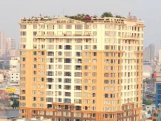 Cho thuê căn 3pn, 2wc, tầng 8, đầy đủ nội thất, view lanmark 81 tầng, đang trống sẵn