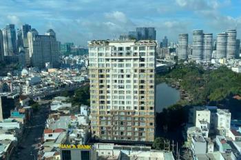 Cho thuê căn 3pn, 2wc, tầng 8, đầy đủ nội thất, view lanmark 81 tầng, đang trống sẵn