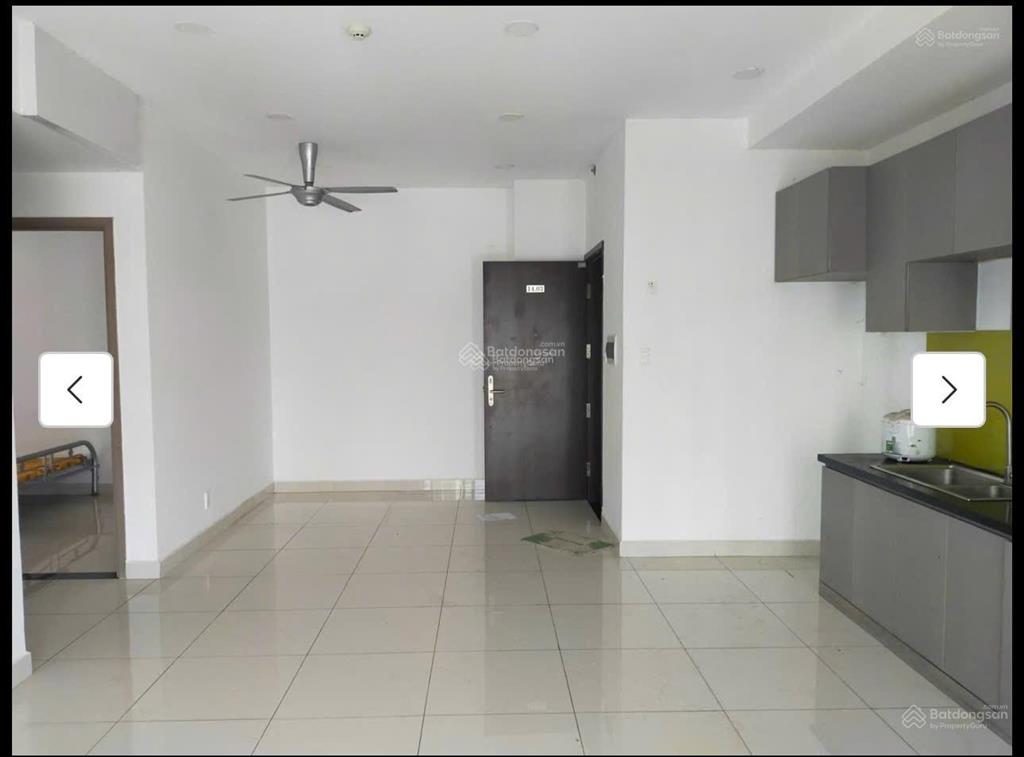 Bán ch hoàng quốc việt . giá 3.3 tỷ có nội thất .   0855 548 ***