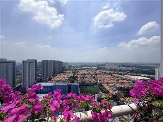 Bán căn penthouse dt 400m2. giá 16.5 tỷ  0855 548 ***