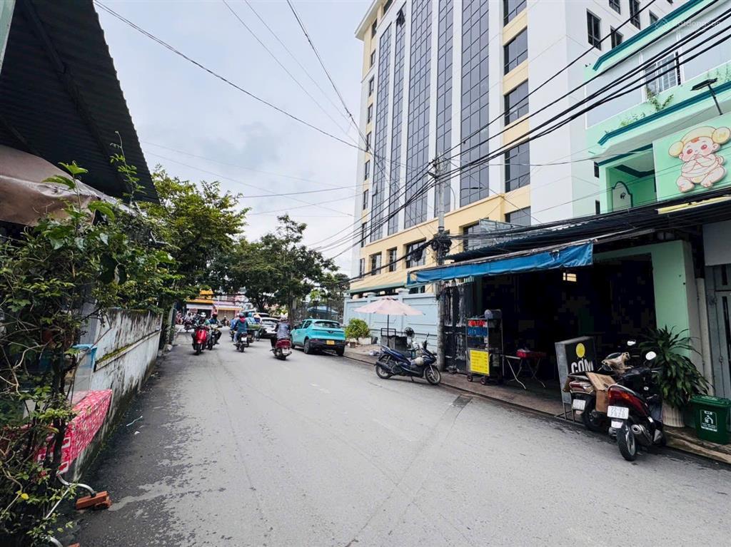 Bán lô đất oto tận nơi giá 6.2 tỷ. sổ hồng  ngay 0855 548 ***