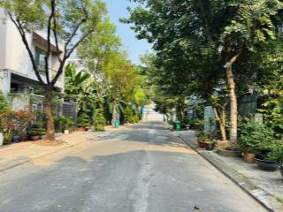 Bán lô giữa tái định bán lô giữa tái định cư phú mỹ . dt 5x18 . giá 8.2 tỷ ( tl) .  0855 548 ***