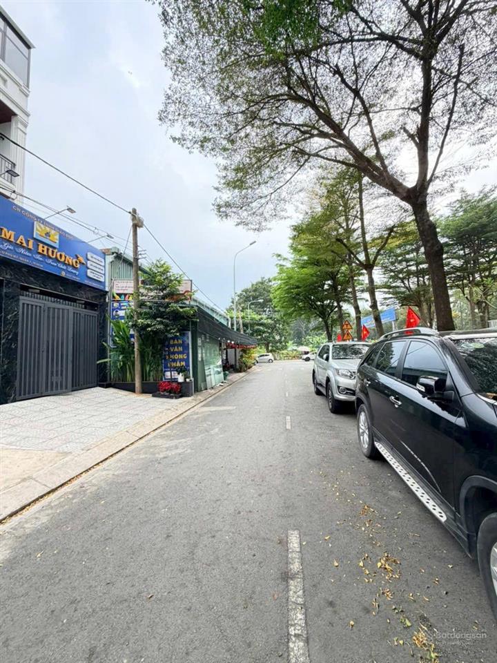 Bán lô đất kdc phú mỹ chợ lớn phạm hữu lầu q7 . giá 11 tỷ . 0855 548 ***