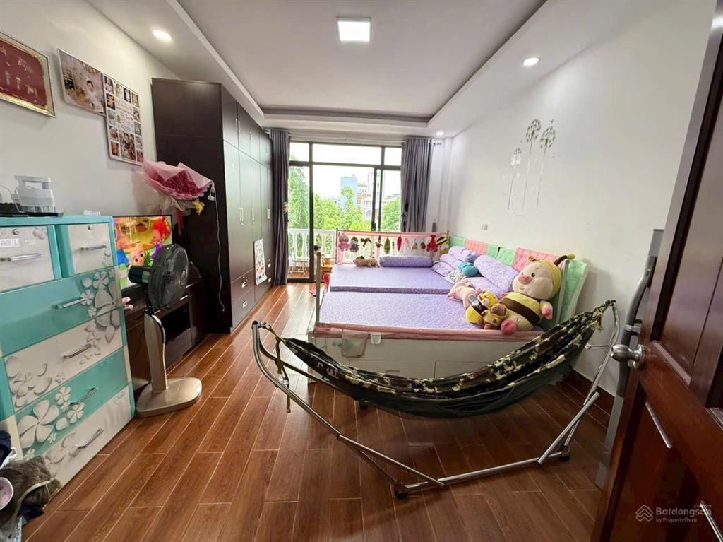 Bán nhà phố trục đường 20m. giá tốt thị trường 13.5 tỷ. sổ hồng.  0855 548 ***