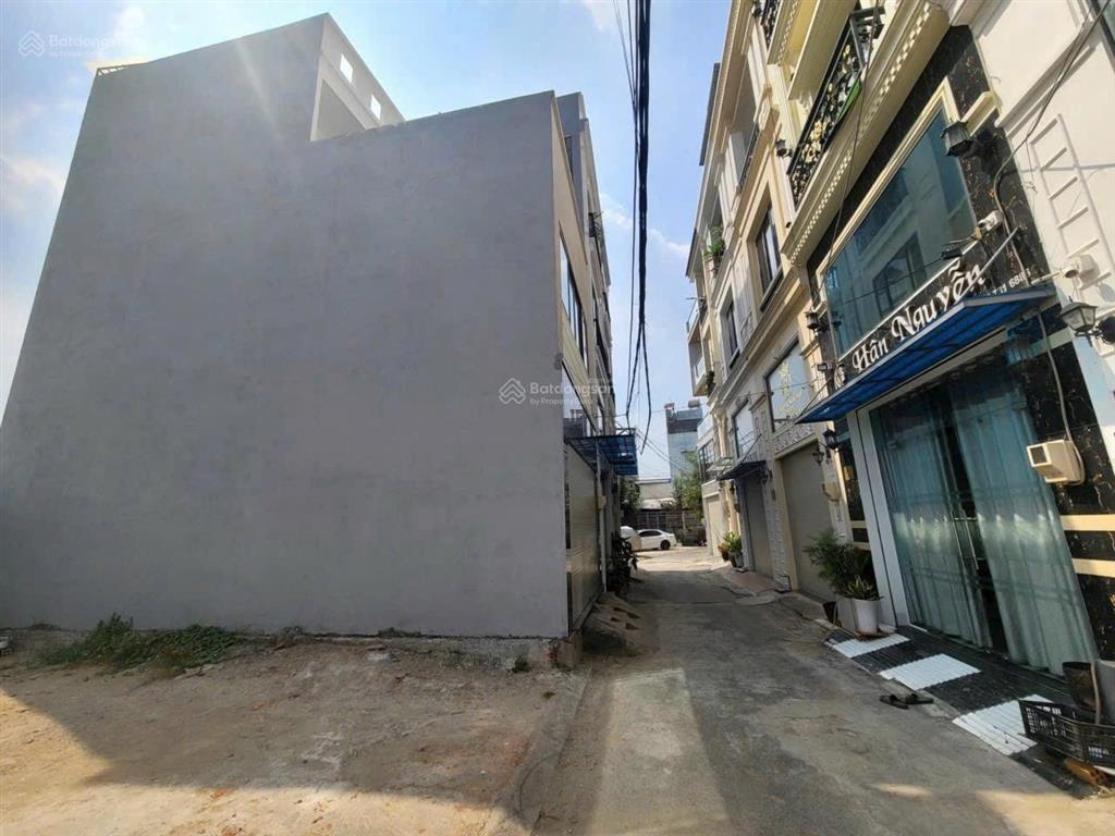 Bán gấp lô đất hẻm ô tô 1565 htp. giá 5,8 tỷ. sổ hồng.  0855 548 ***