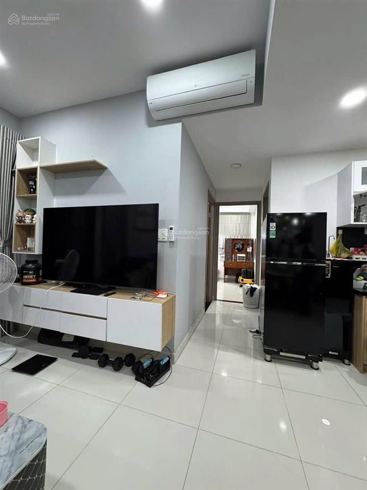 Bán gấp căn hộ 64 hoàng quốc việt. giá 3,1 tỷ (bớt lộc).  0855 548 ***