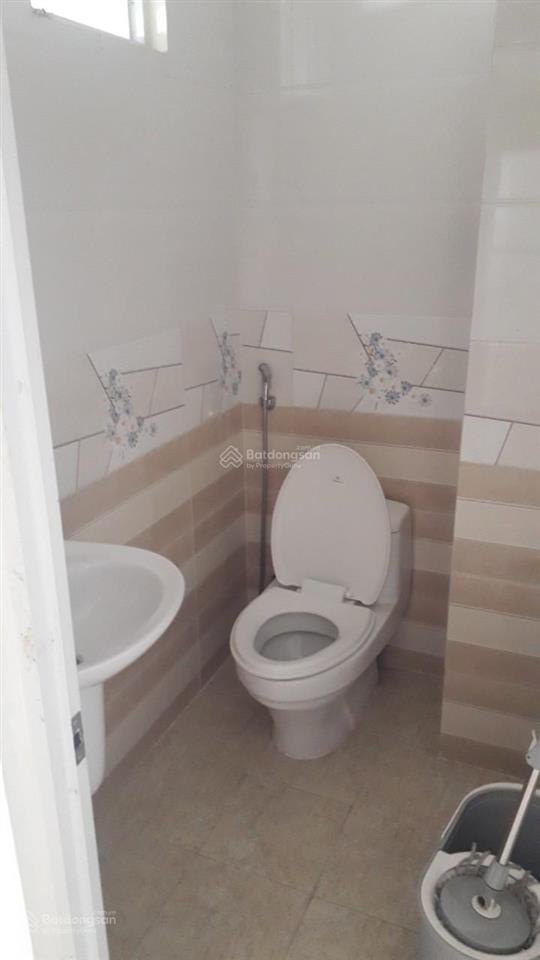 Cho thuê nhà mặt phố (1 lầu) kdc bình hưng, bình chánh. tp.hcm (gần bến xe q.8)