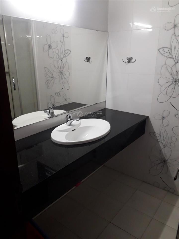 Cho thuê nhiều mặt bằng lớn đường phạm hùng, bình chánh, tp. hcm (gần tạ quang bửu)