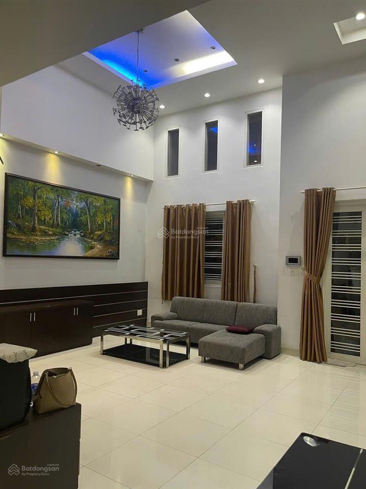 Cho thuê biệt thự (có hầm) kdc cao lỗ, p. 4, q. 8, tp. hcm (cách cầu chữ y tầm 1 km)