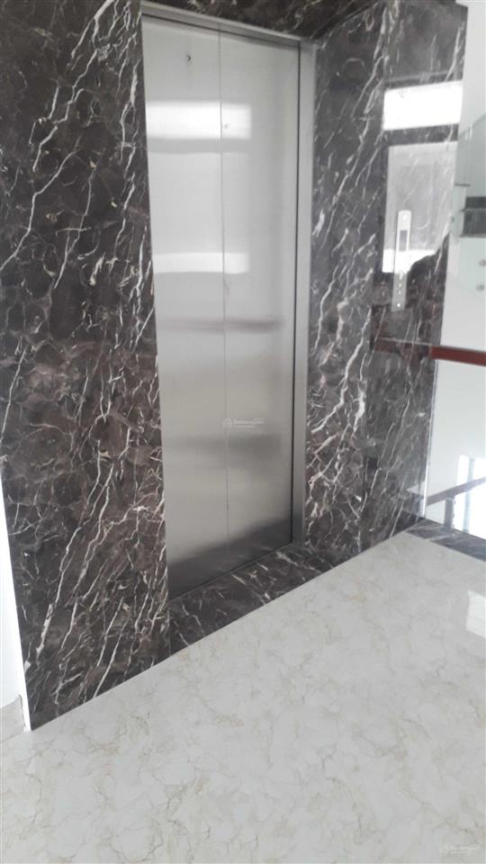 Cho thuê nc mặt tiền phạm hùng nối dài (có thang máy), bình chánh. (gần ngã tư nguyễn văn linh)