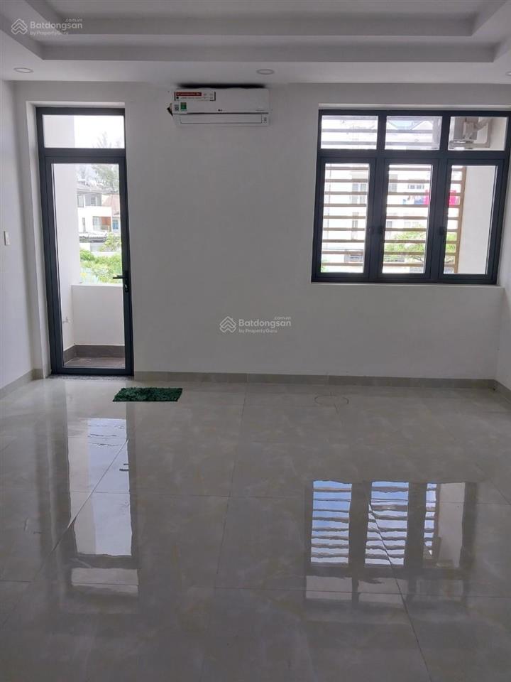 Cho thuê nhà mặt tiền phạm hùng nối dài (có hầm), bình hưng, bình chánh.