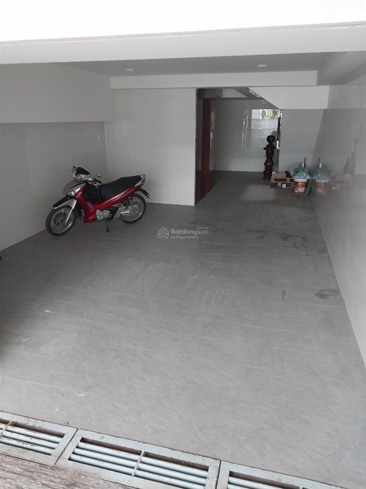 Cho thuê nhà mặt tiền phạm hùng nối dài (có hầm, thang máy), bình chánh. (gần nguyễn văn linh)