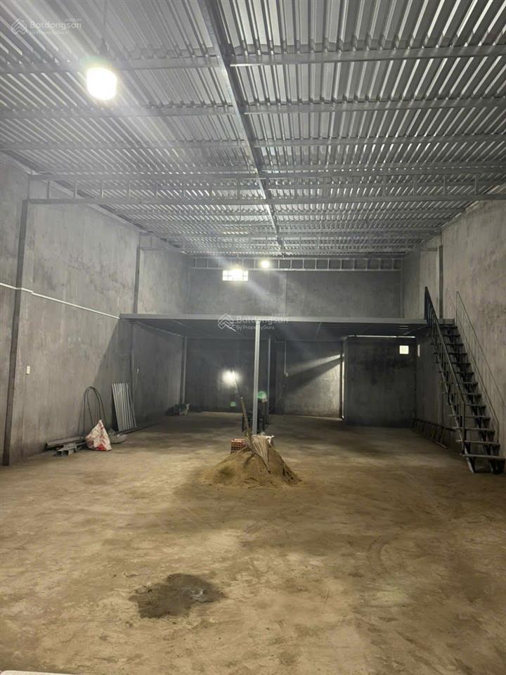 Cho thuê nhà mặt phố cấp 4 (có gác), kdc bông sao, p. 5, q. 8, tp. hcm